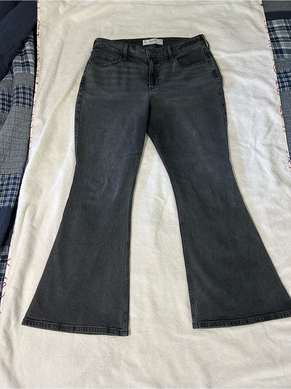 Hollister Curvy High Rise Flare Jeans Black Wash
